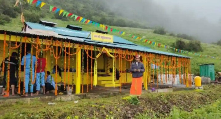 फ्यूंलानारायण मंदिर के कपाट आज से शीतकाल के लिए बंद,जानिए इस मंदिर की खासियत