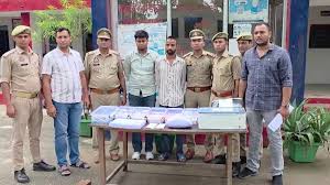 ढाबे पर पैंट उतारकर पहचान करने वाले अभियान पर पुलिस का शिकंजा, 6 लोगों को नोटिस